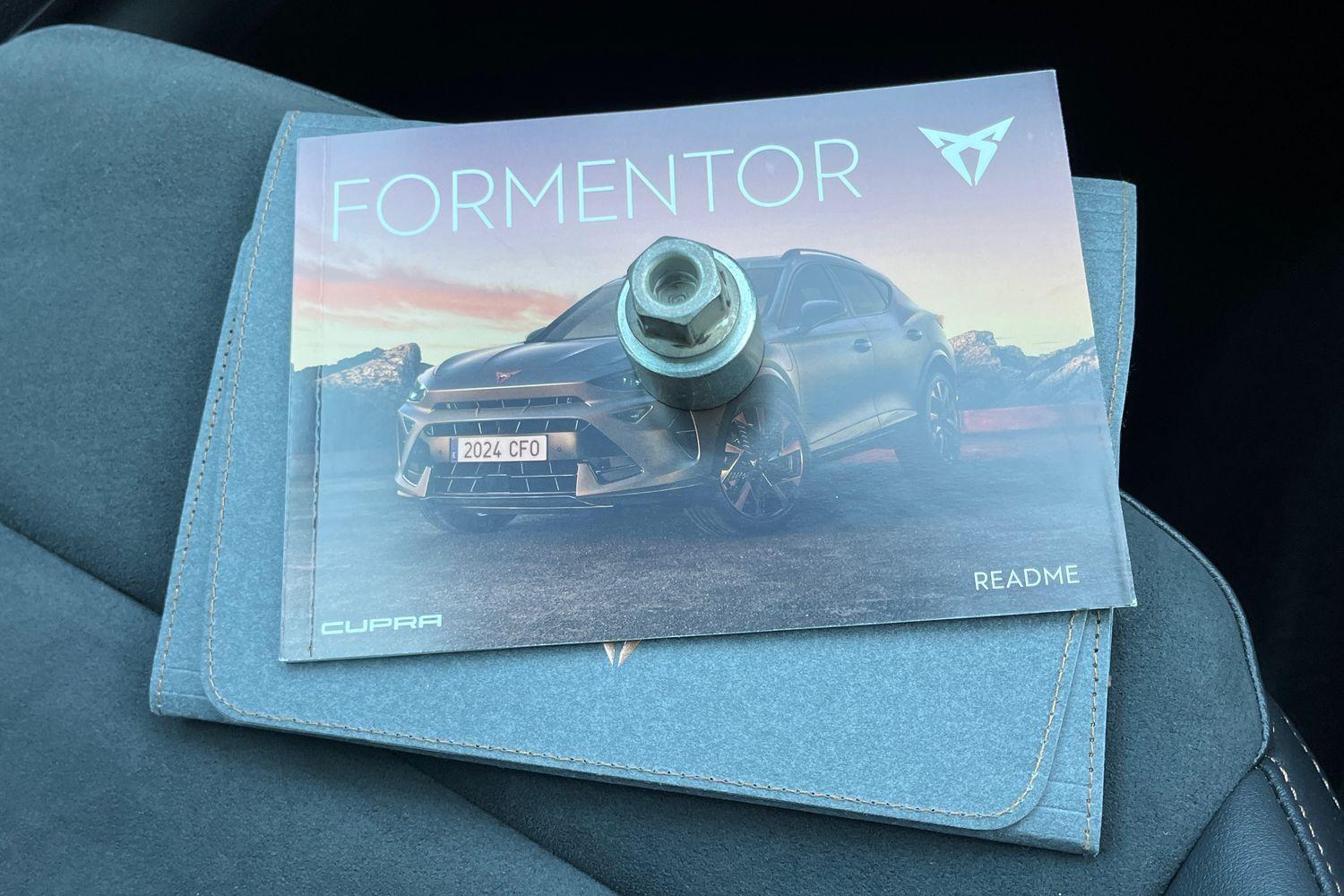CUPRA FORMENTOR Photo 21