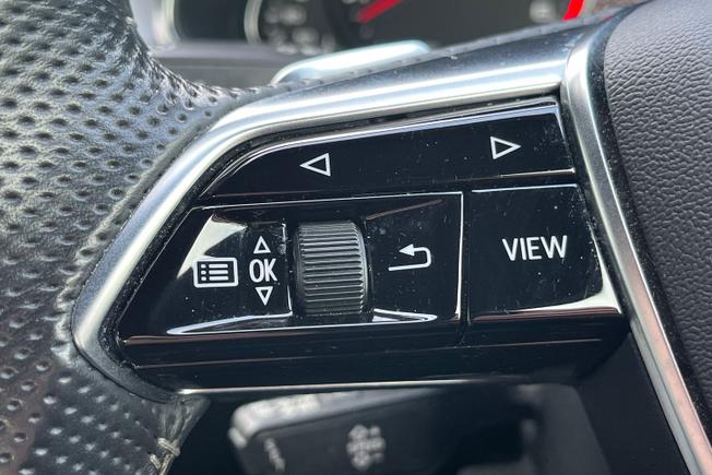 AUDI A6 Photo 17