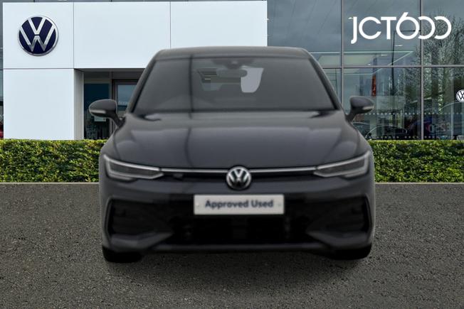 VOLKSWAGEN Golf Photo 8