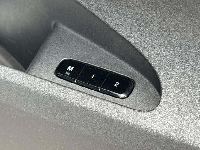POLESTAR Polestar 2 Photo 49