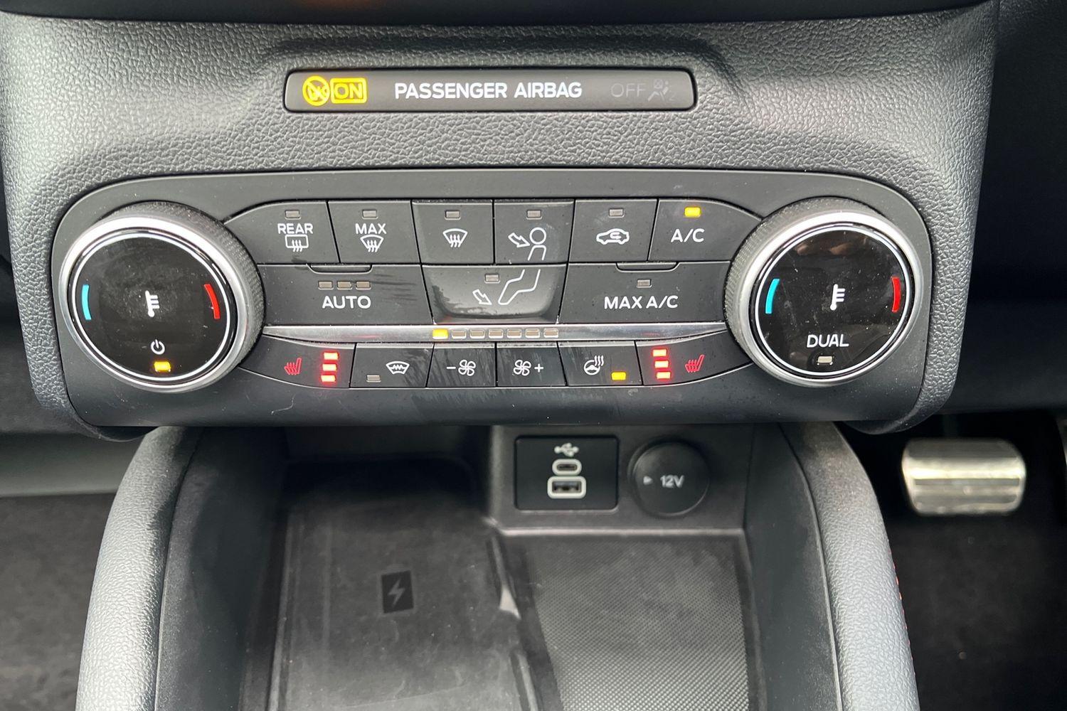 Ford Kuga Photo 34