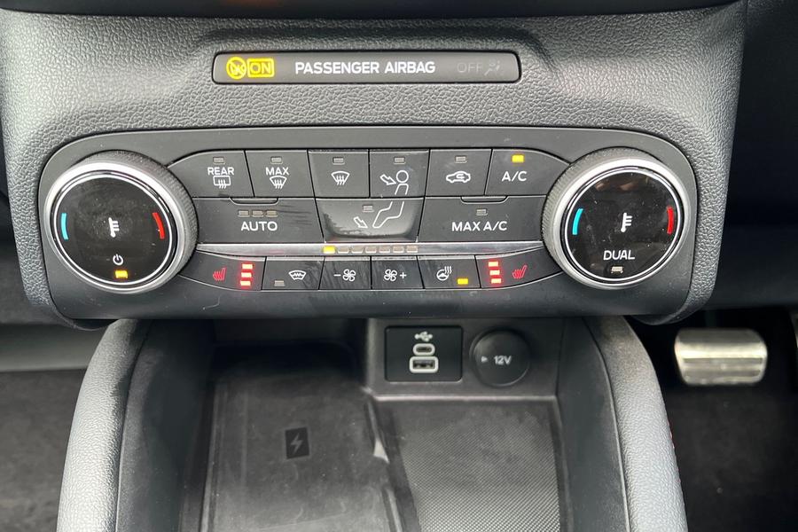 Ford Kuga Photo autoimg-fa0bc687118d491e18086d54e8e8beee284c7047.jpg