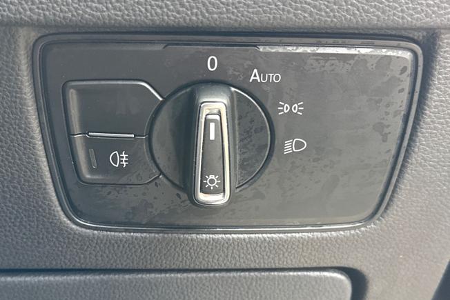 VOLKSWAGEN Arteon Photo 24