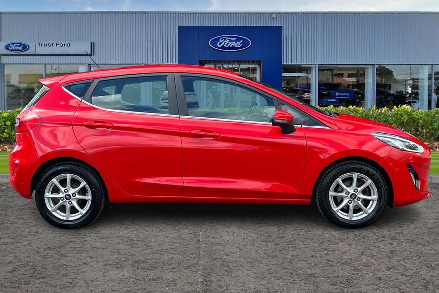 Ford FIESTA Photo autoimg-fa0cb0a83c525acb9816d5abde18f1d3d9993027.jpg