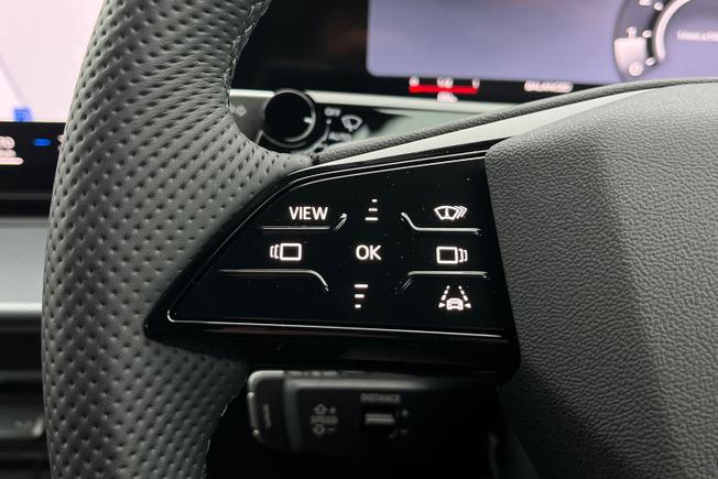 AUDI Q3 Photo 16
