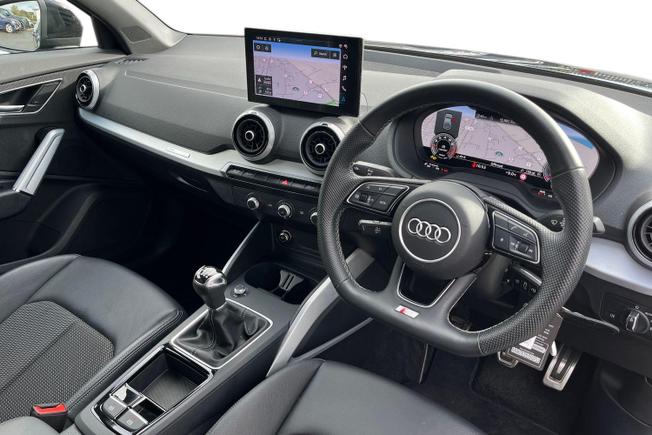 Audi Q2 Photo 7
