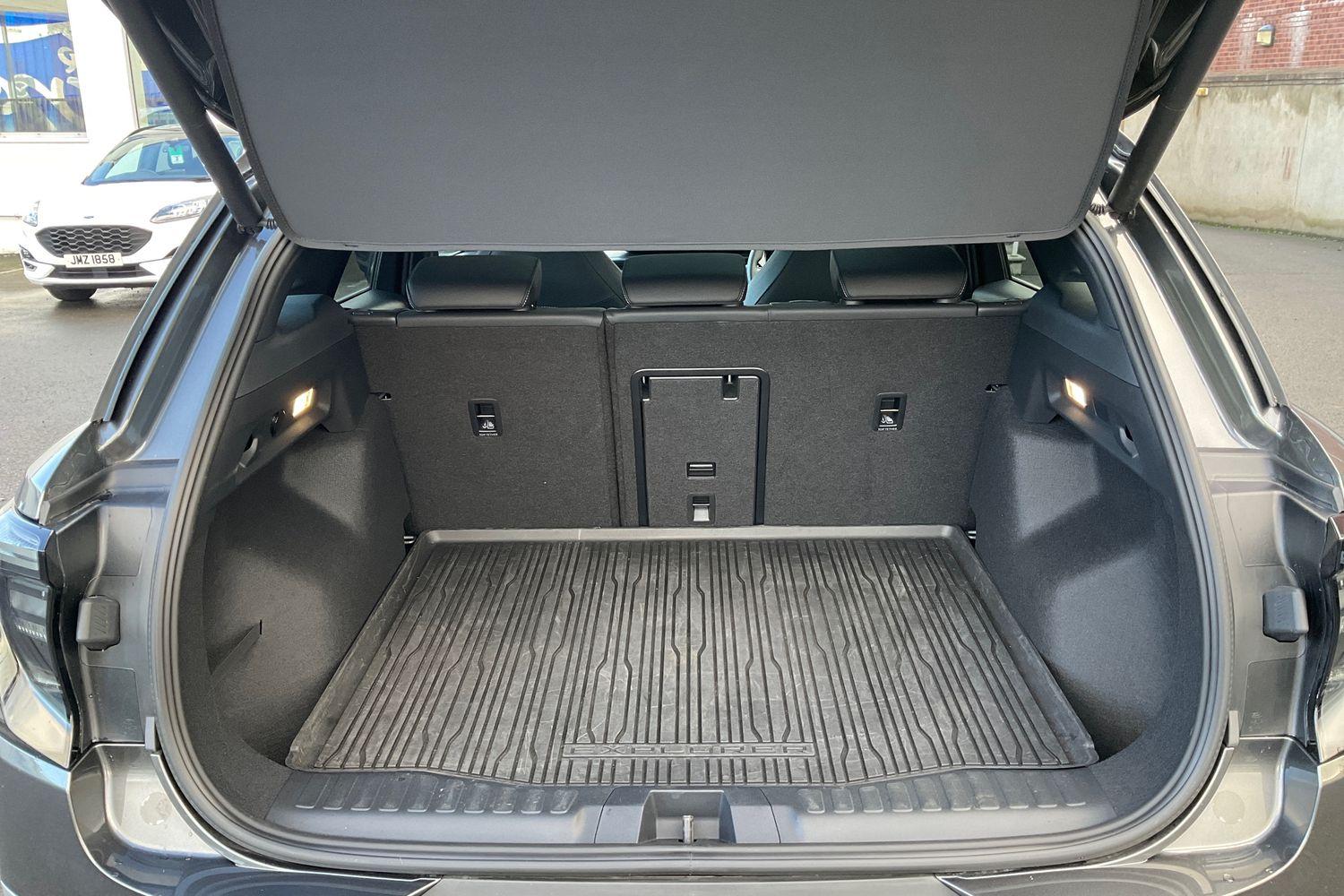 Ford Explorer Photo 20