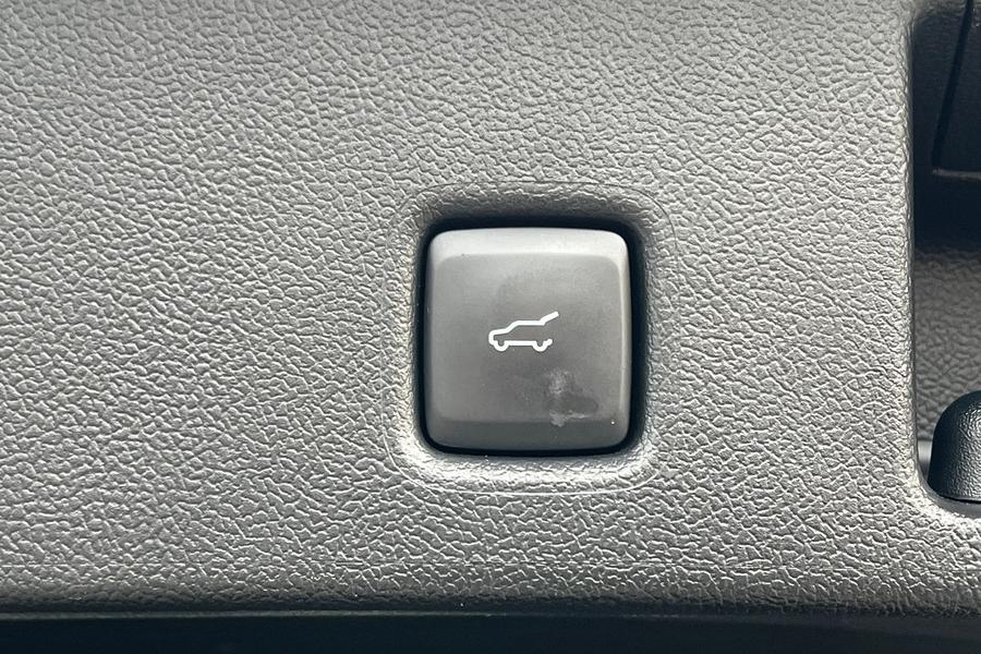 Ford KUGA Photo autoimg-fa147118ff0828ca76dae967938c98d162782cbb.jpg