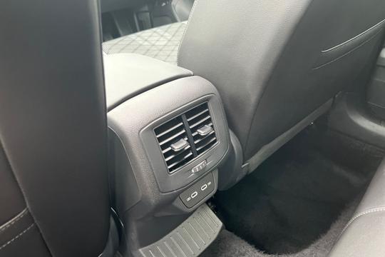 Volkswagen T-roc Photo autoimg-fa1845e0a1ba59e3c1bd5cb24ea9a7ad32872f44.jpg