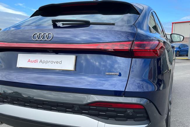 AUDI Q5 Photo 18