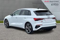 AUDI S3 Photo 3