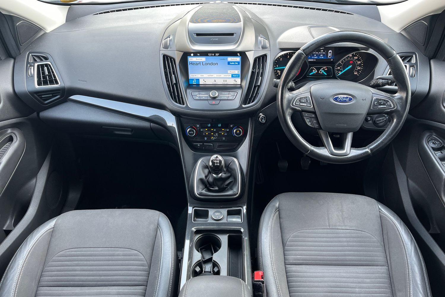 Ford KUGA Photo 9