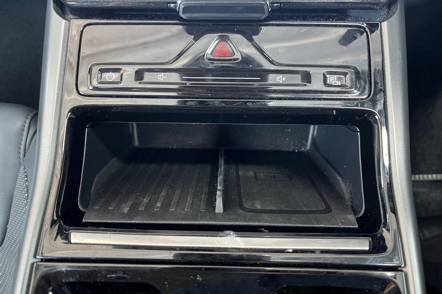 Ford EXPLORER Photo autoimg-fa206f41e46d89b2869395552d777e548d25e7f8.jpg