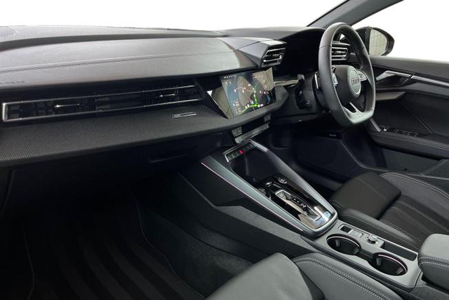 Audi A3 Photo 2