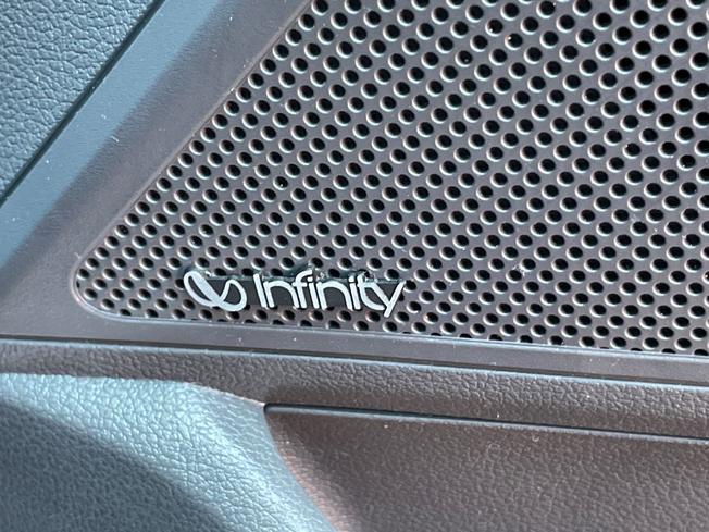 HYUNDAI Ioniq Photo 31