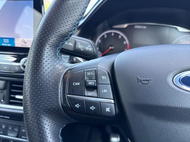 FORD Fiesta Photo 16