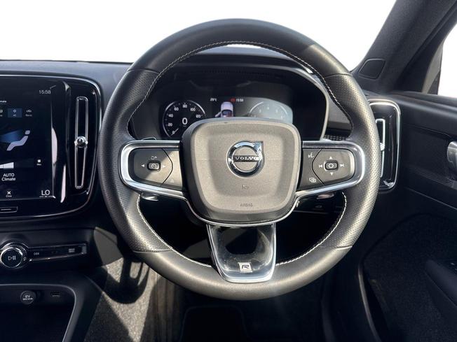VOLVO Xc40 Photo 11