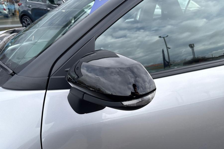 Toyota YARIS CROSS Photo autoimg-fa2e6b122e28f169dce4e860daed0f2db8c86e16.jpg