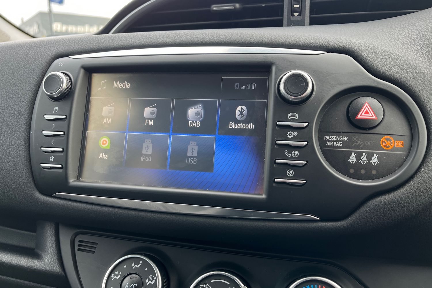 Toyota Yaris Photo 27