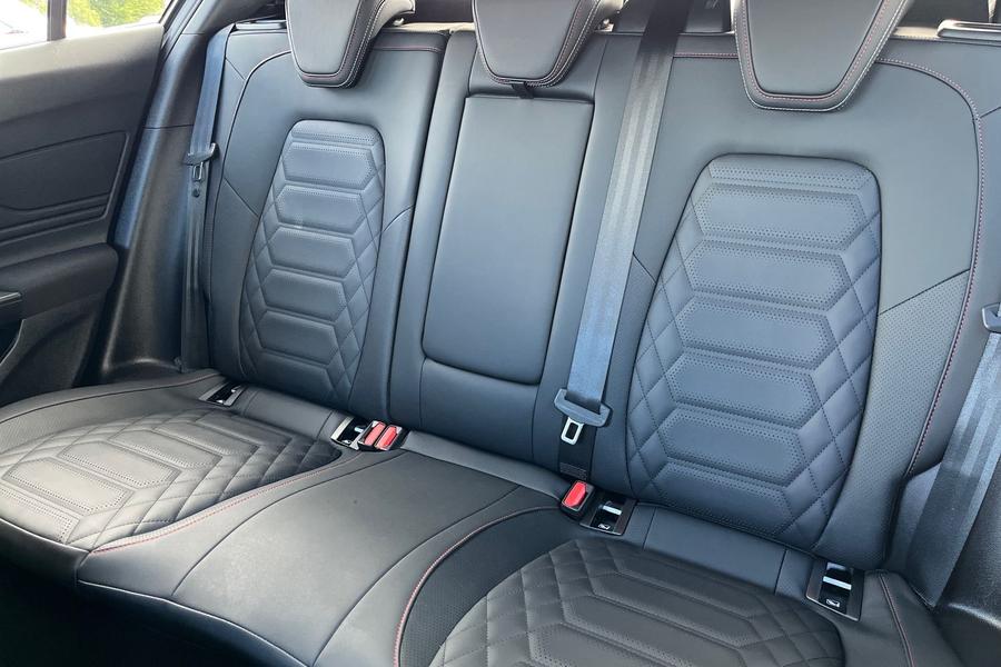 Ford FOCUS Photo autoimg-fa33b891c0422fb999125bbeb4c52f1aeaf5d646.jpg