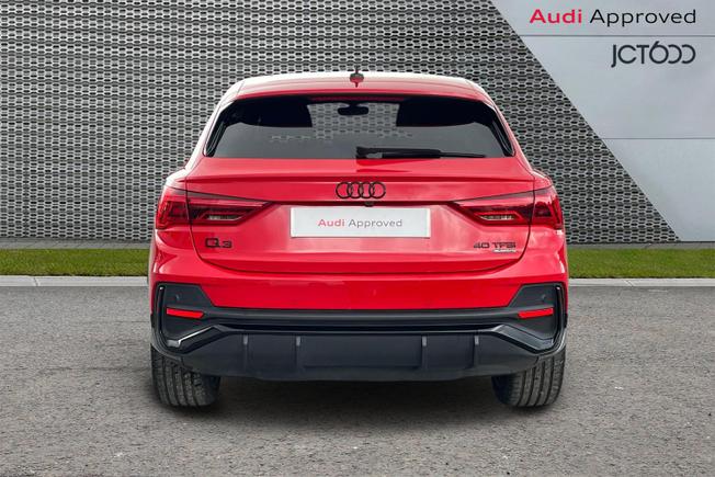 AUDI Q3 Photo 7