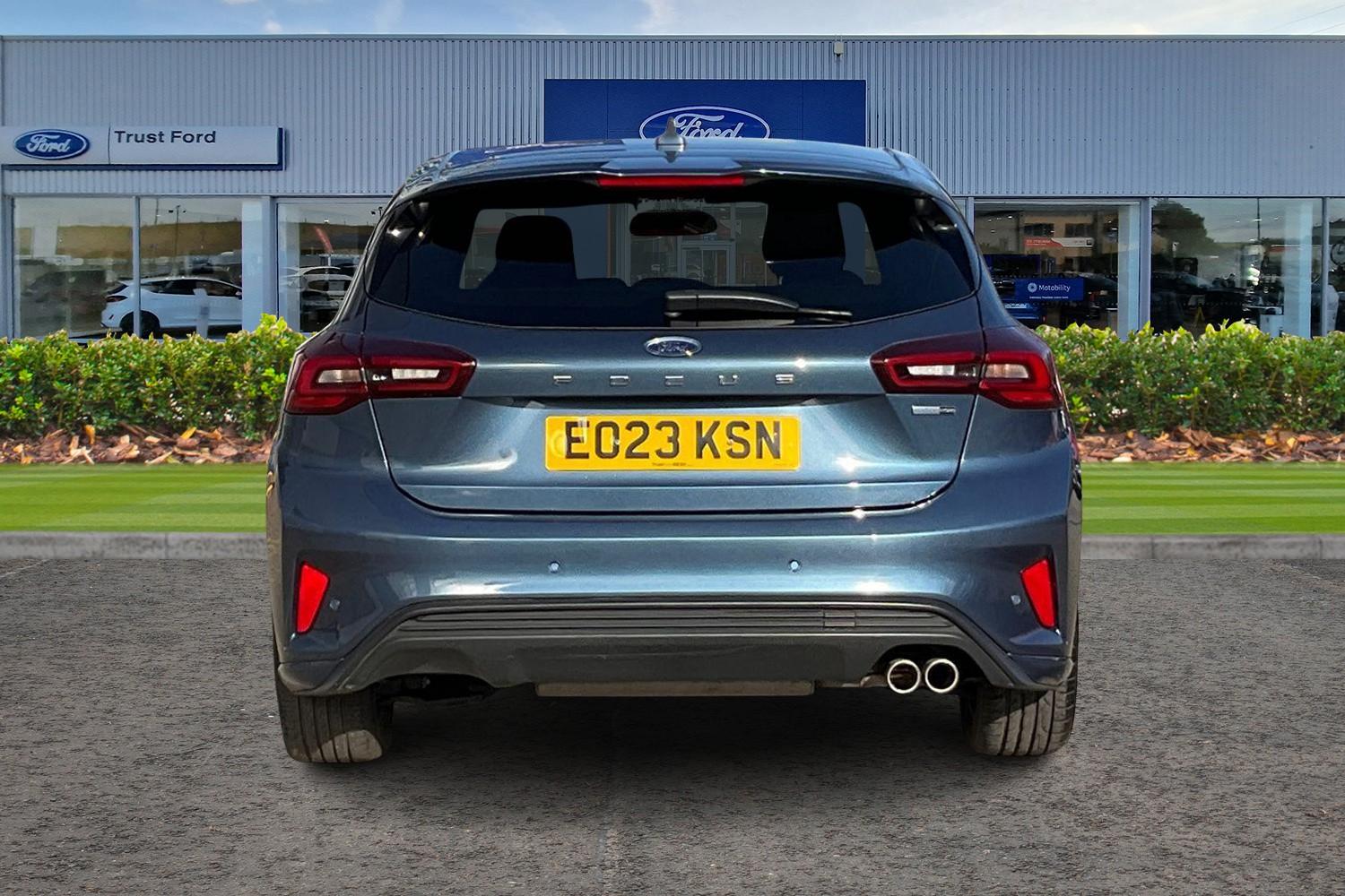 Ford Focus Photo 6