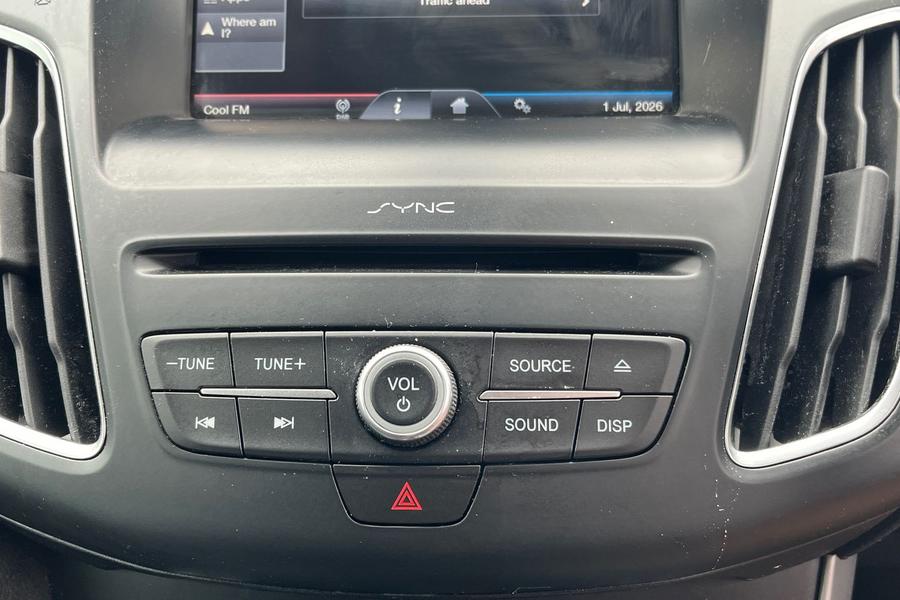 Ford FOCUS Photo autoimg-fa347f6ee167af8930684e246e27003971933182.jpg