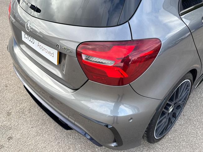 Mercedes-Benz A Class Photo 22