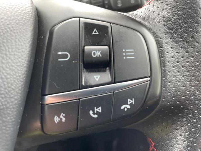 FORD Fiesta Photo 17