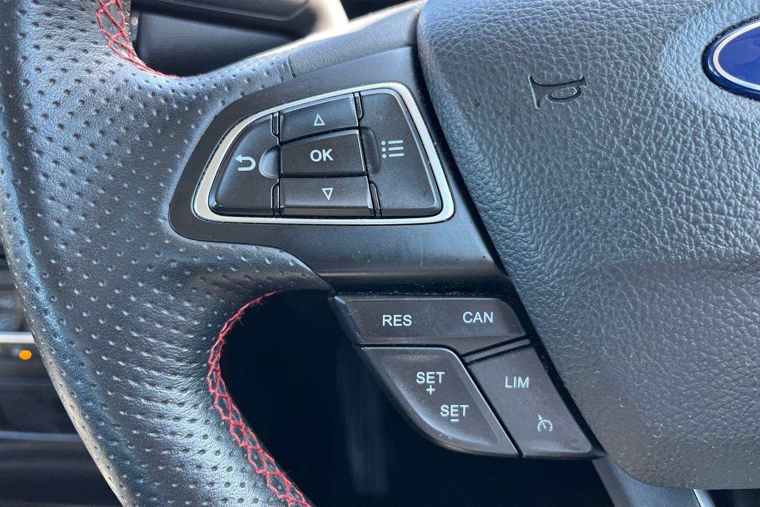 Ford EcoSport Photo 25