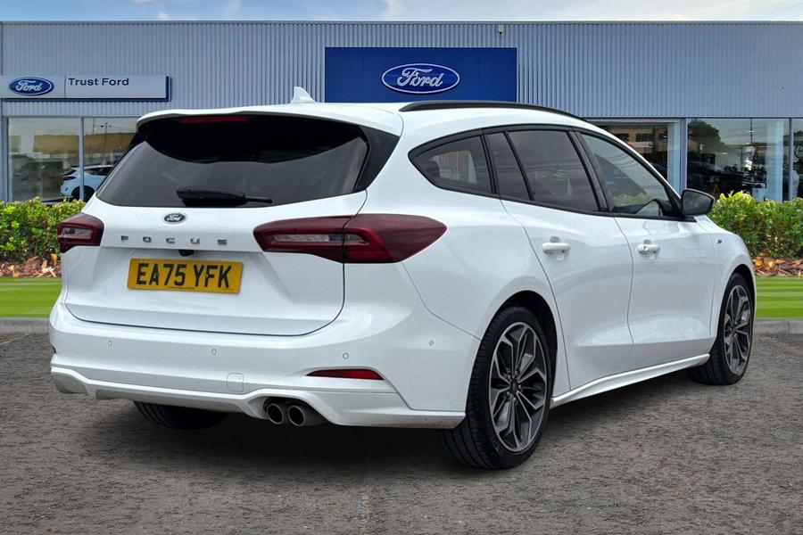 Ford FOCUS Photo autoimg-fa49365b3800a451a48509bf74ffda0cd8398a4f.jpg