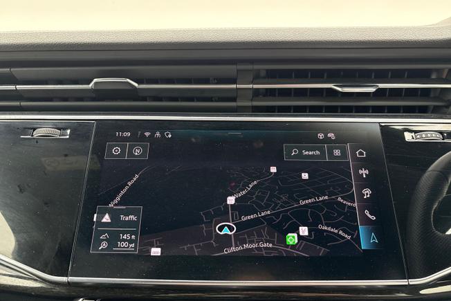 AUDI Q7 Photo 14