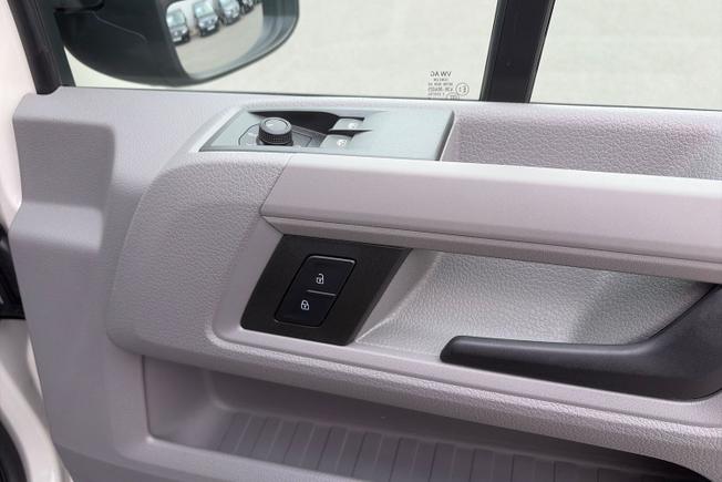 VOLKSWAGEN Crafter Photo 44