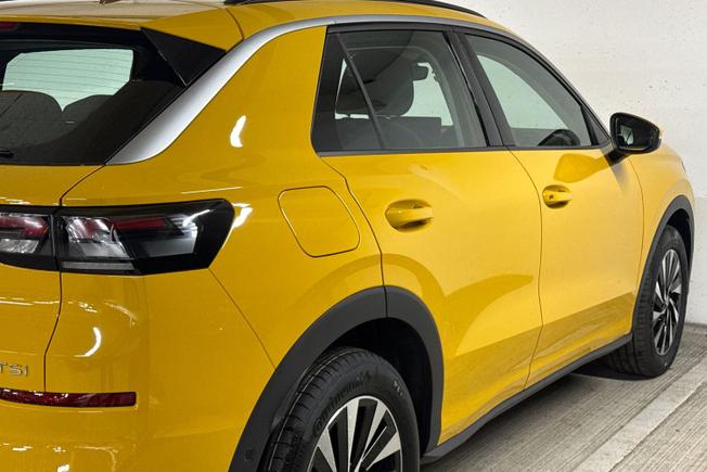 VOLKSWAGEN T-Roc Photo 28