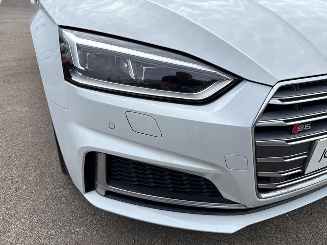 AUDI S5 Photo 19