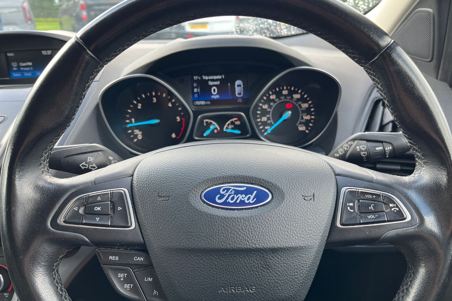 Ford Kuga Photo 11