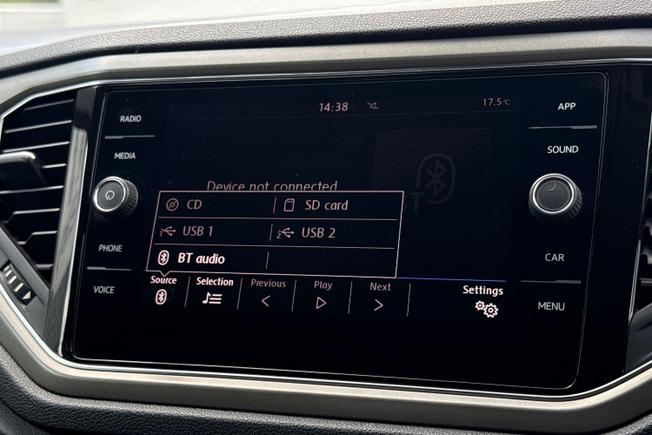 Volkswagen T-Roc Photo 32