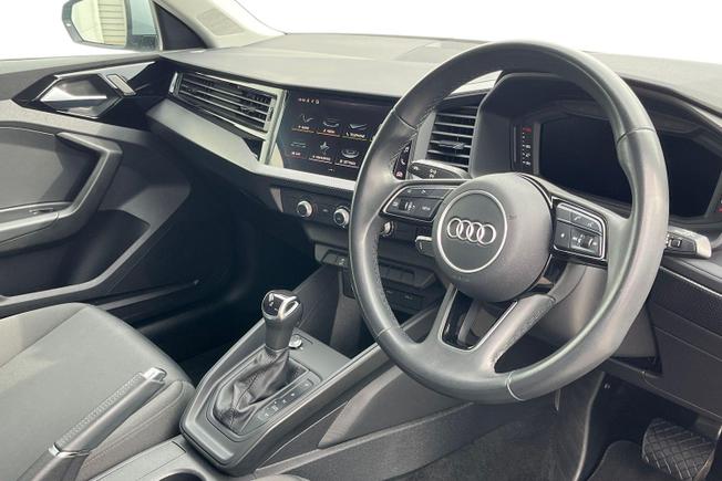 AUDI A1 Photo 6