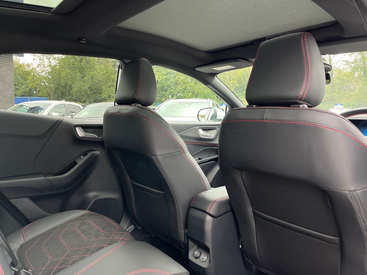 Ford Puma Photo 32