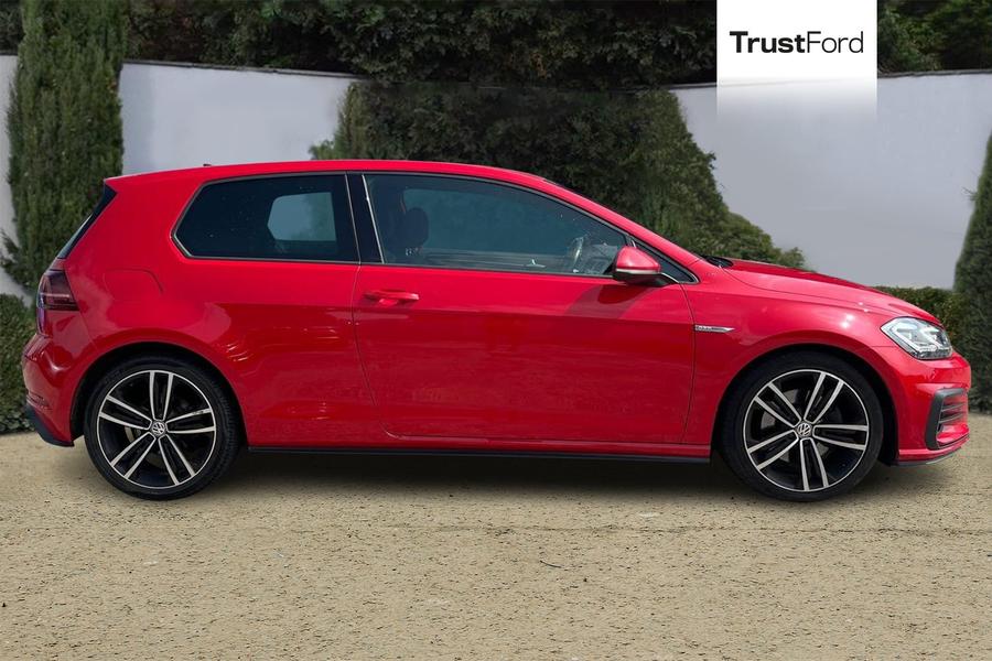 Volkswagen Golf Photo autoimg-fa59718077ee53c24e4c49c73467514d2956810a.jpg