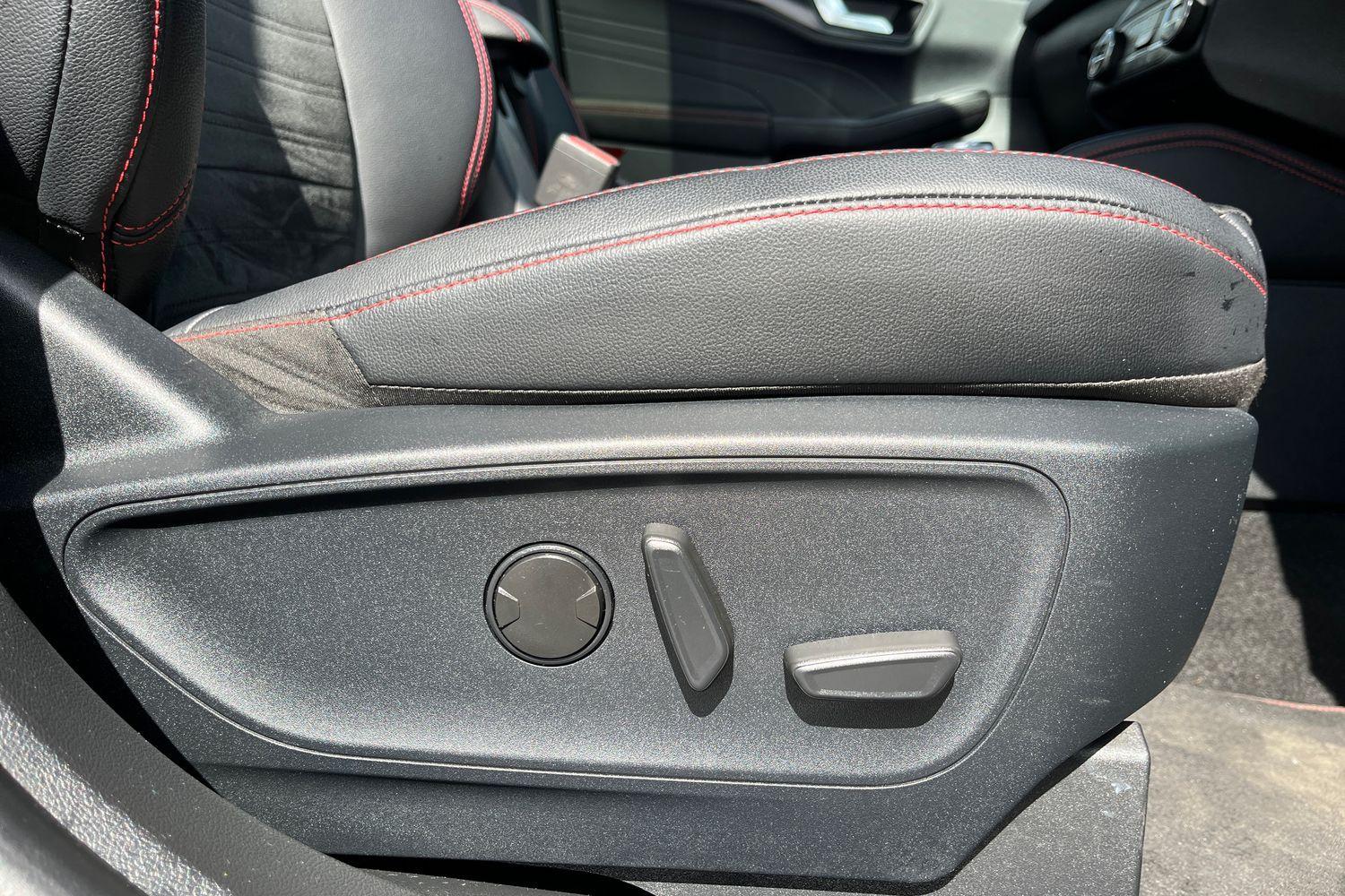 Ford KUGA Photo 35