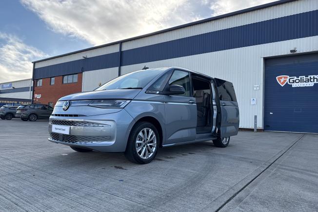 VOLKSWAGEN Multivan Photo 46