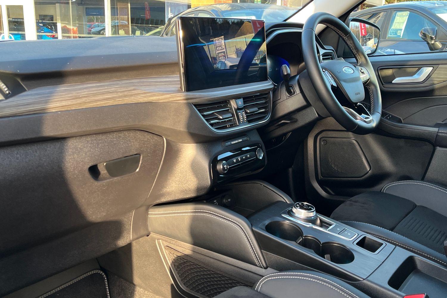 Ford KUGA Photo 17
