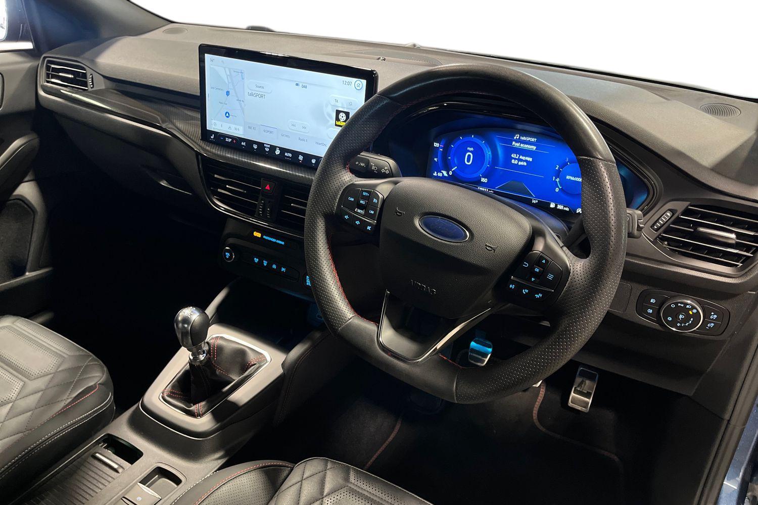 Ford FOCUS Photo 8