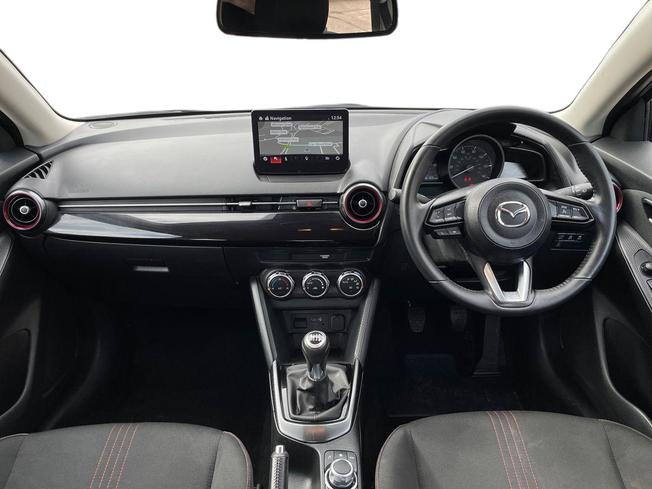 MAZDA Mazda2 Photo 10