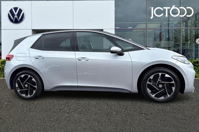 VOLKSWAGEN ID.3 Photo 4
