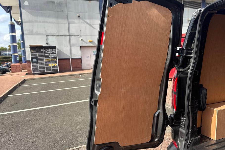 Used Ford E-TRANSIT CUSTOM WR26OFL 9