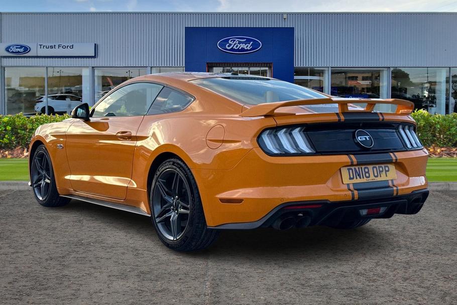 Used Ford MUSTANG 2