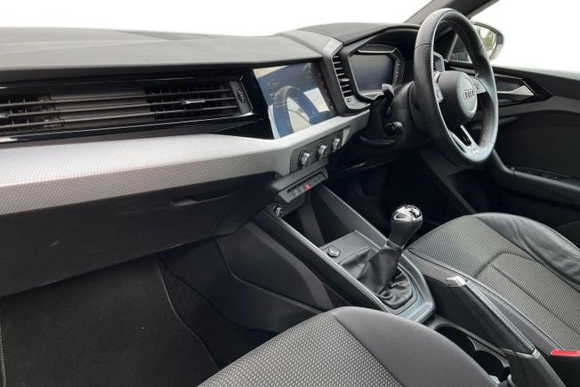 AUDI A1 Photo 2