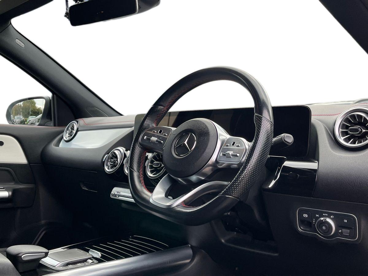 Mercedes-Benz EQA Photo 19